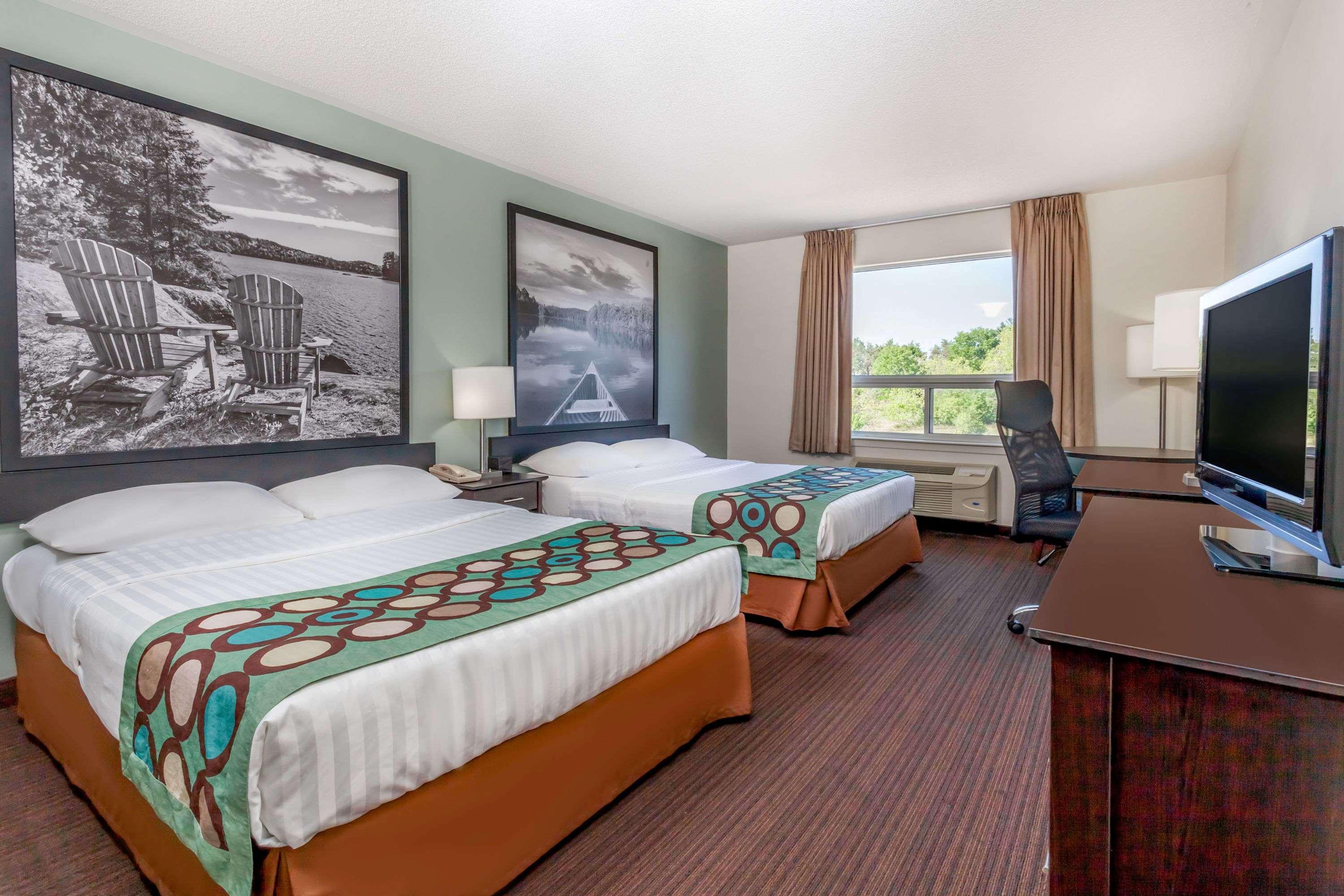 Super 8 By Wyndham Peterborough Hotell Eksteriør bilde