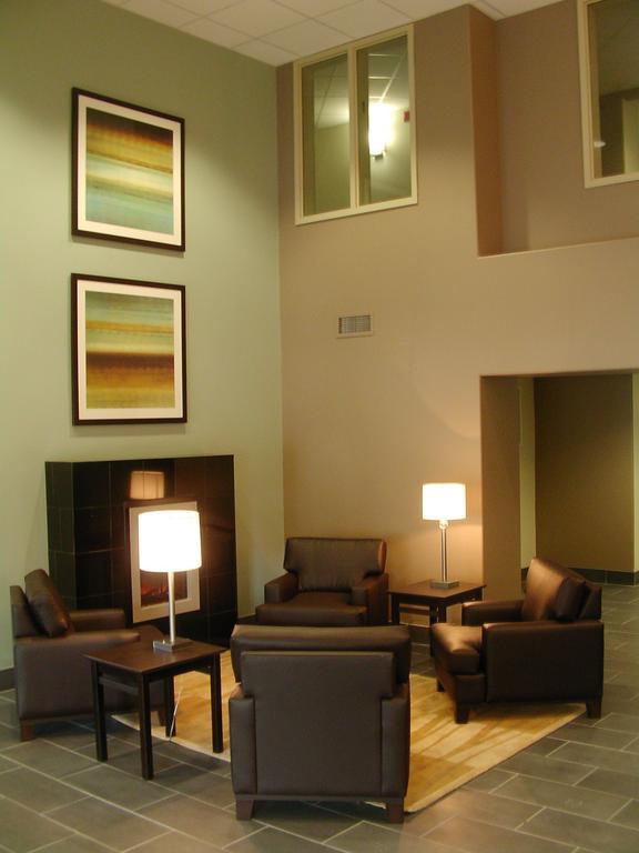 Super 8 By Wyndham Peterborough Hotell Interiør bilde